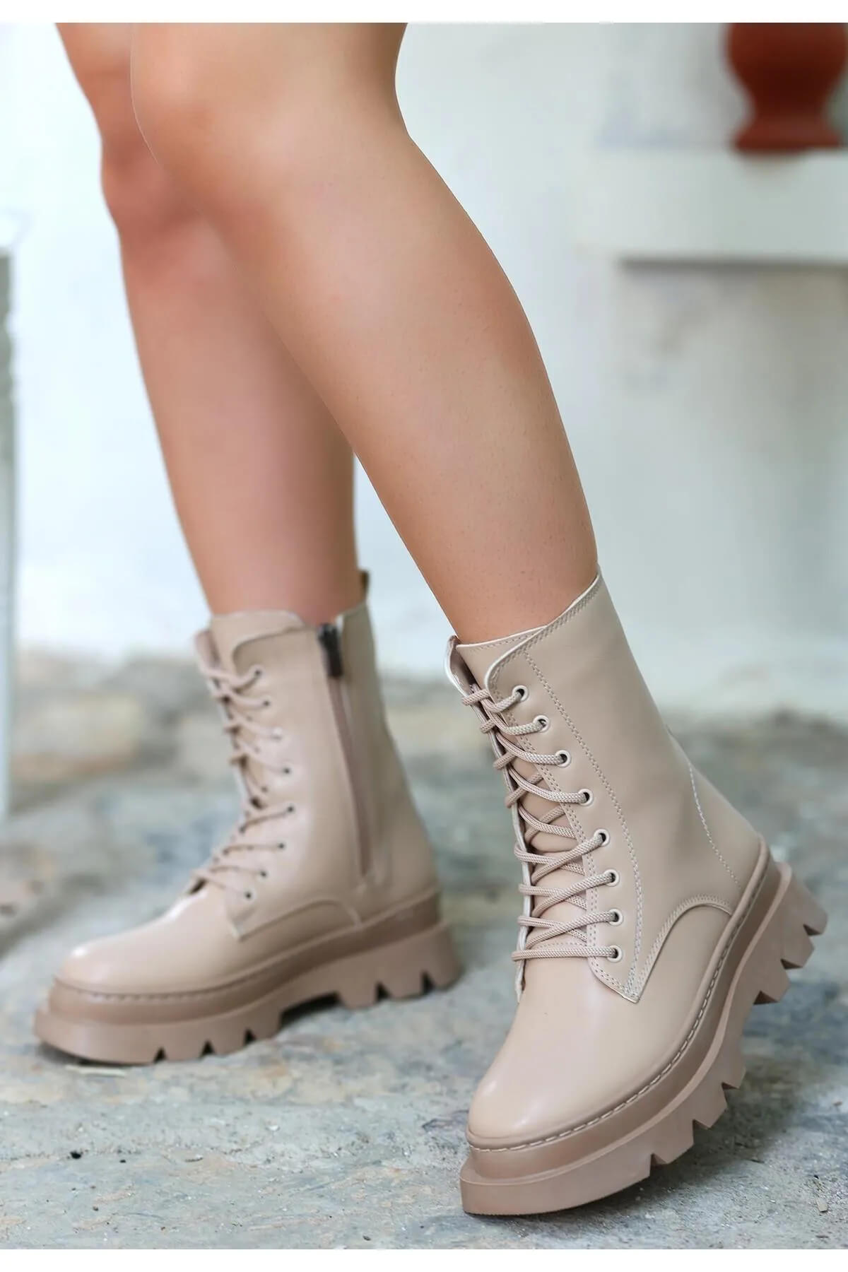 Orge Nude Skin Lace-up Boots