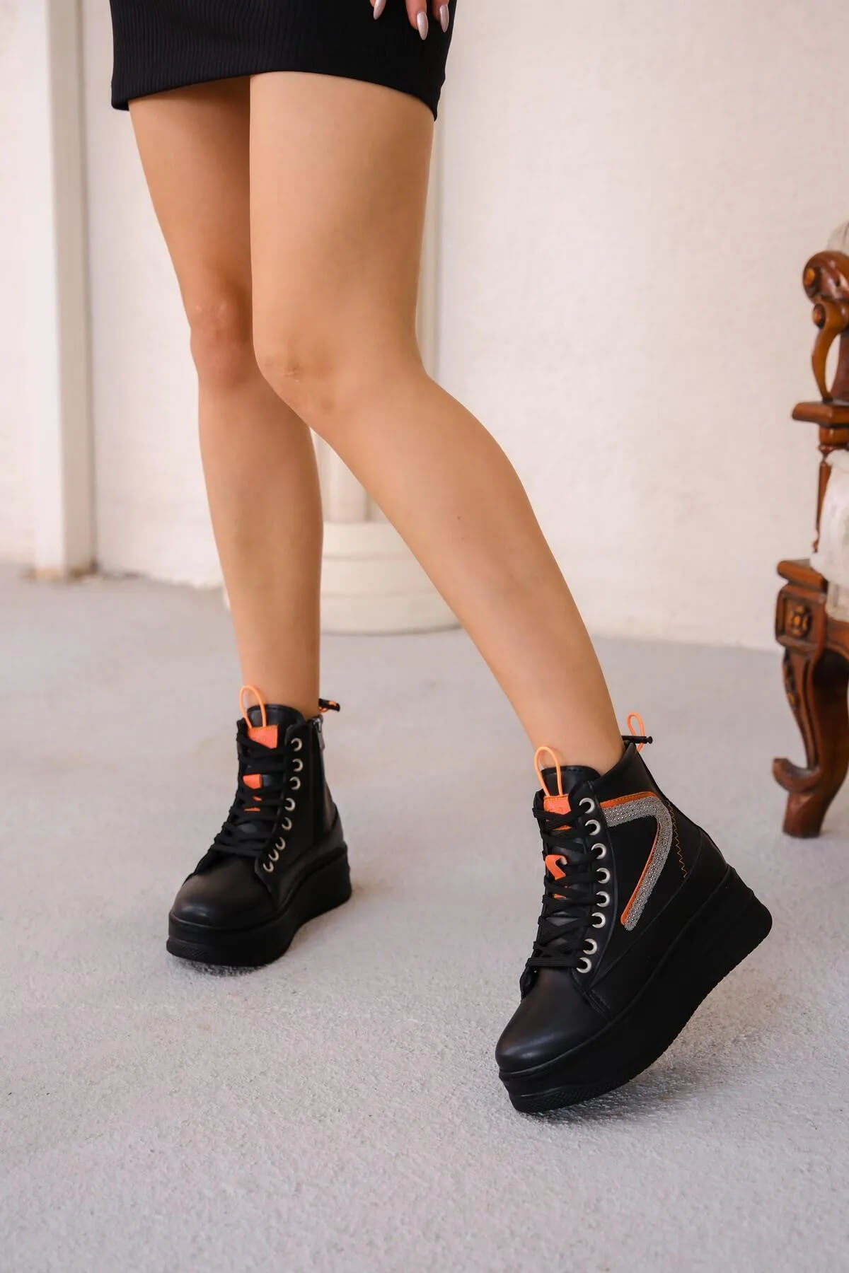 Pone Black Skin Orange Detailed Lace-up Boots