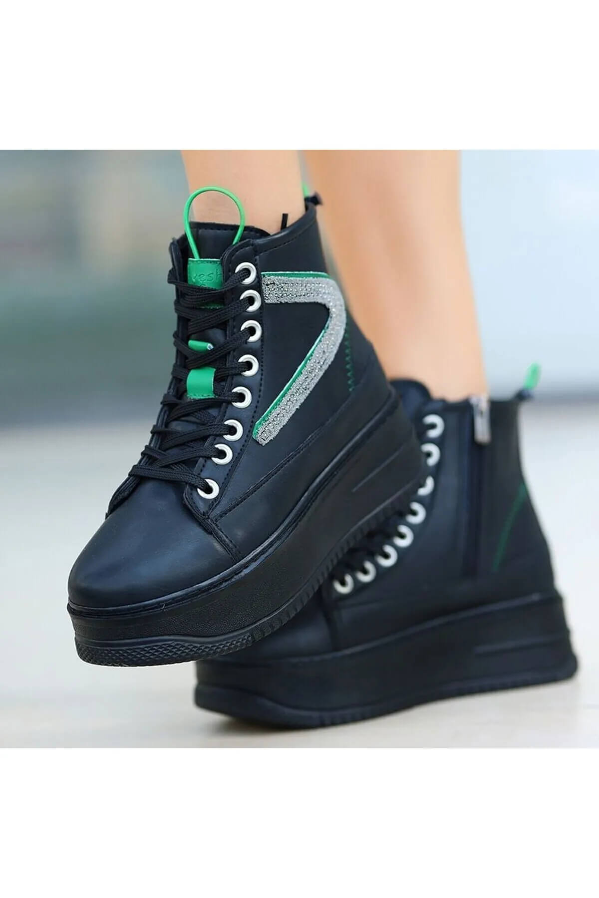 Pone Black Skin Green Detailed Lace-up Boots