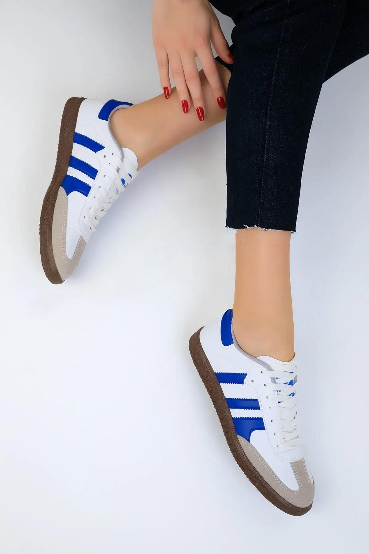 Women's Black / White Sport Sneaker Lace-up Casual Casual Casual Shoes