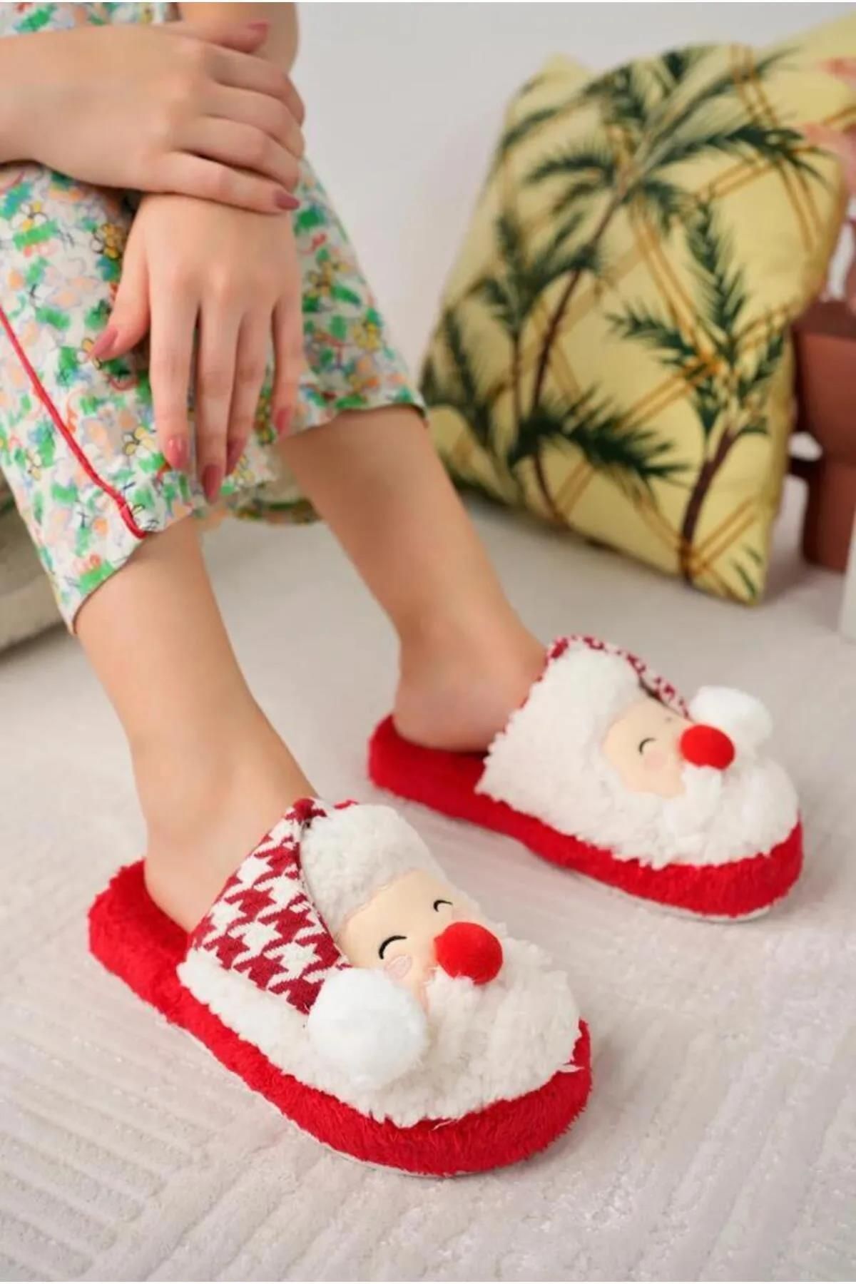 Santa Claus Figured Fluffy House Slippers Christmas Special Design Non Slip Silent Sole House Slippers