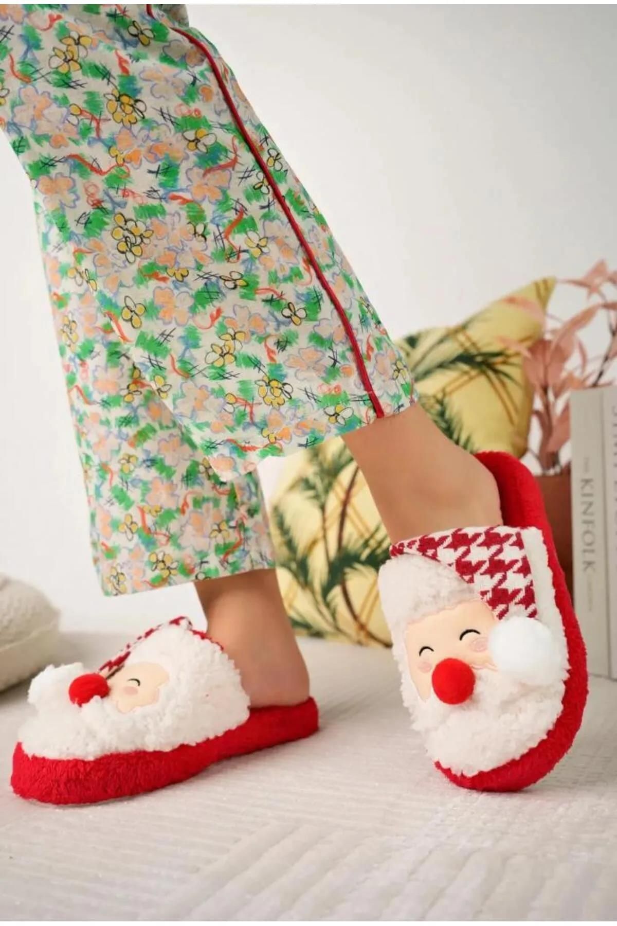 Santa Claus Figured Fluffy House Slippers Christmas Special Design Non Slip Silent Sole House Slippers