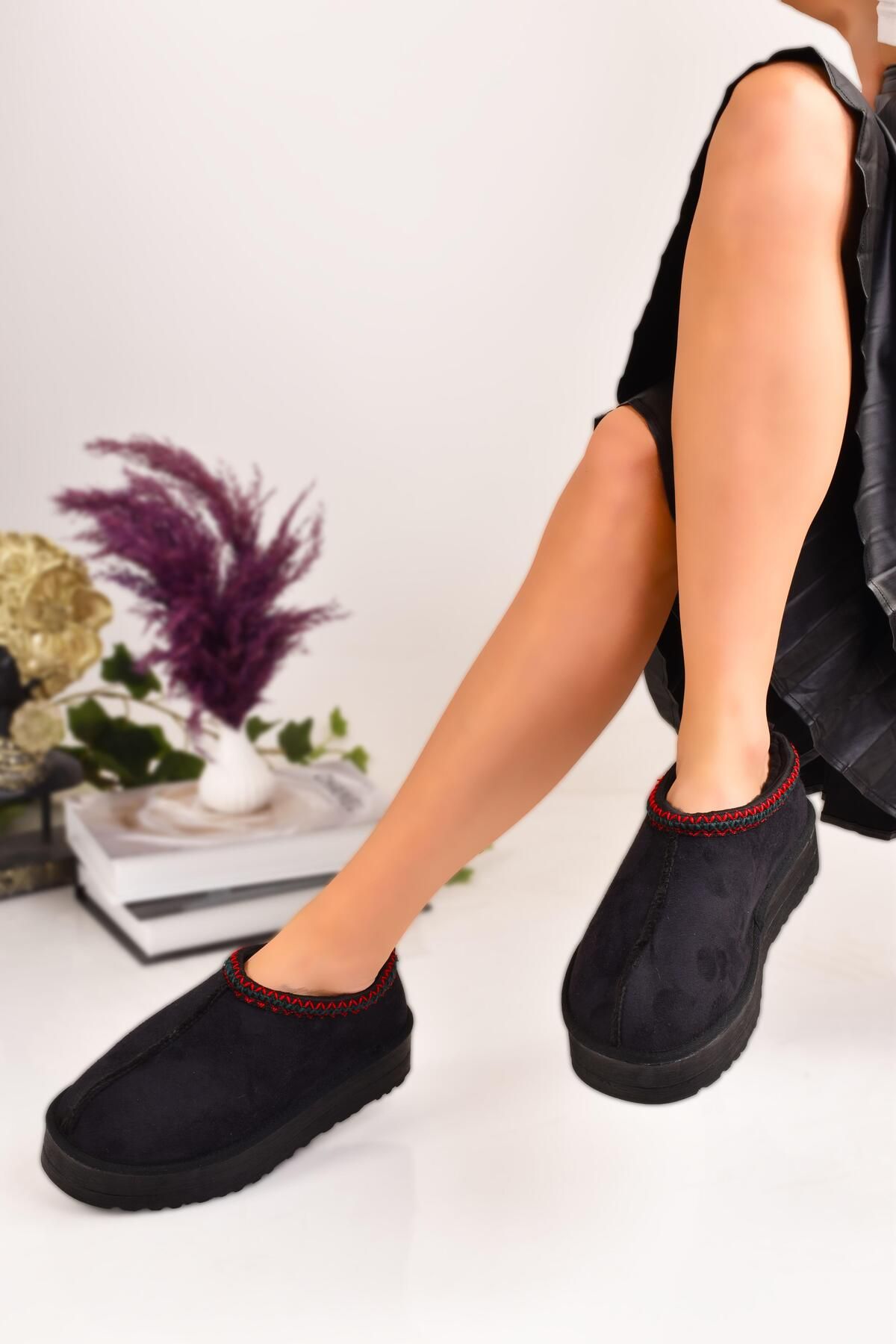 Women's Short Suede Flat Slippers with Feather Inside