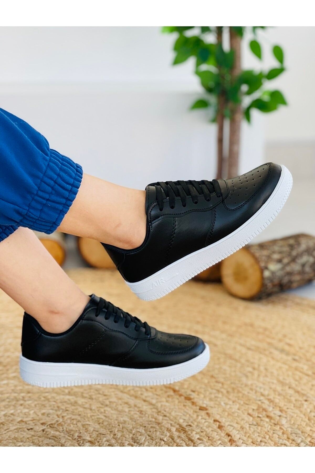 Unisex Black and White Lace-up Sneakers Shoes