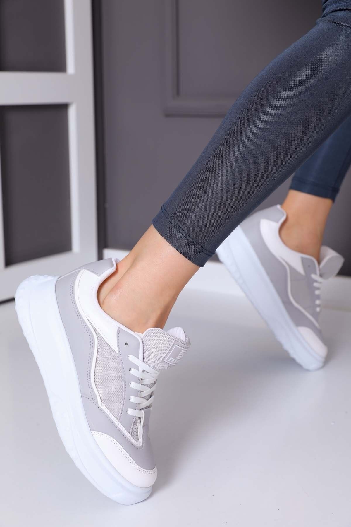 White Gray Women's Sneaker 0153