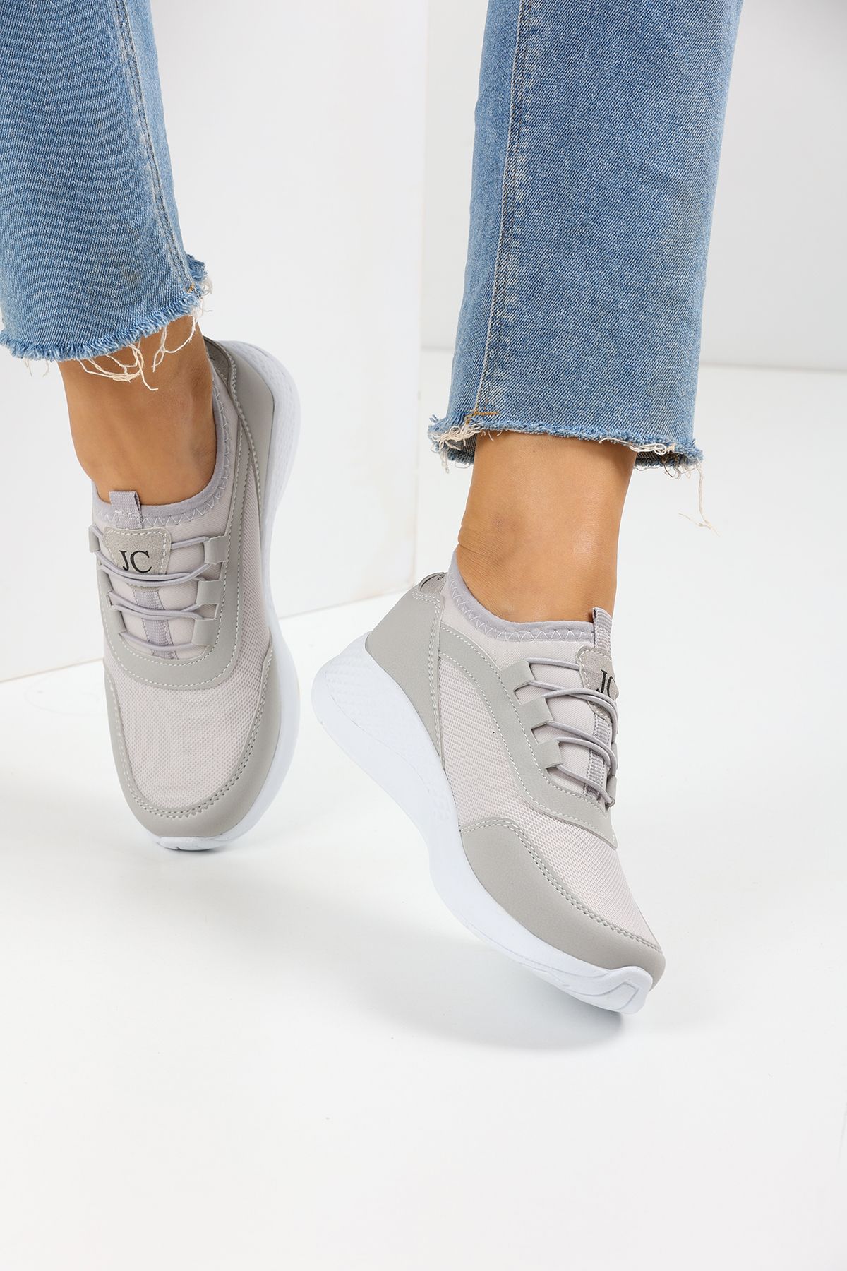 Women's Sneaker 3005