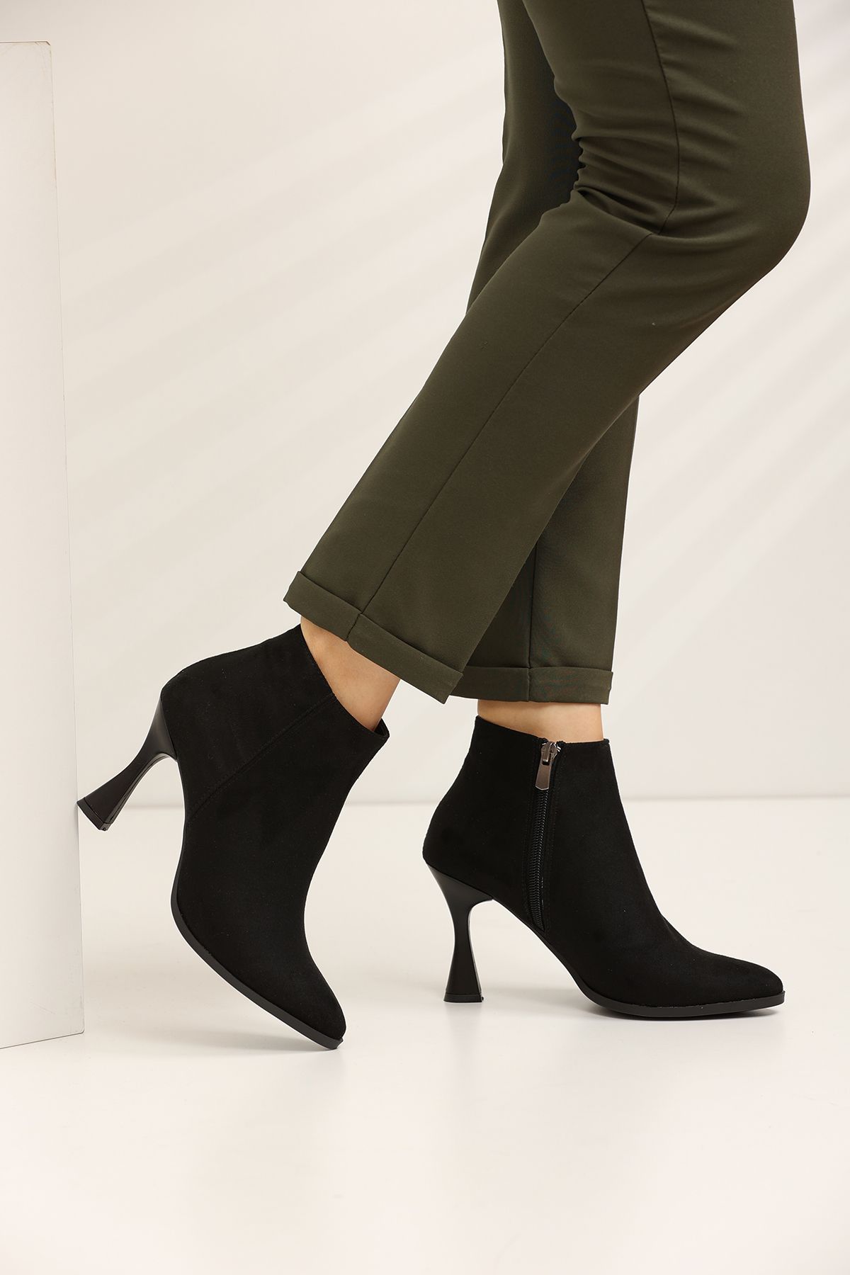 Black Suede Women's Heeled Boots 2592