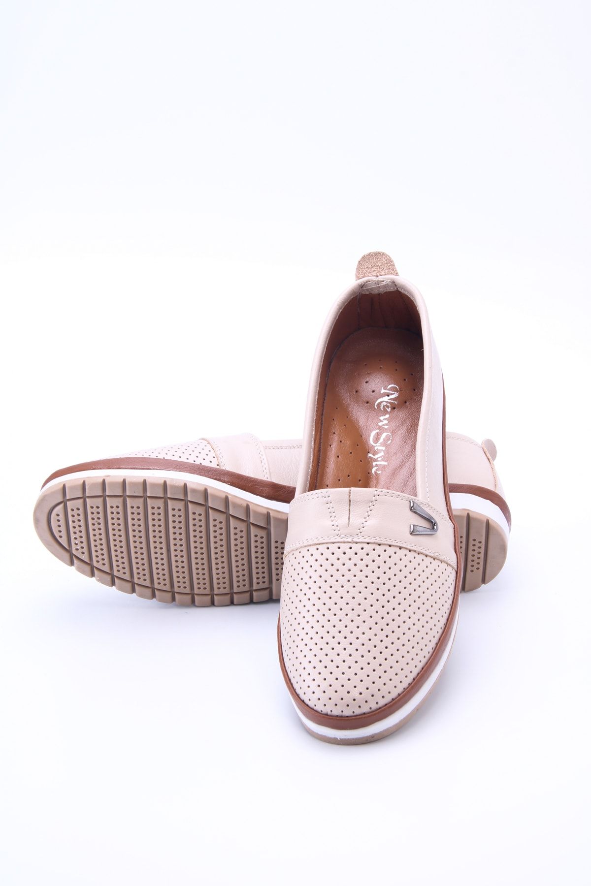 Beige Women's Babet 7106