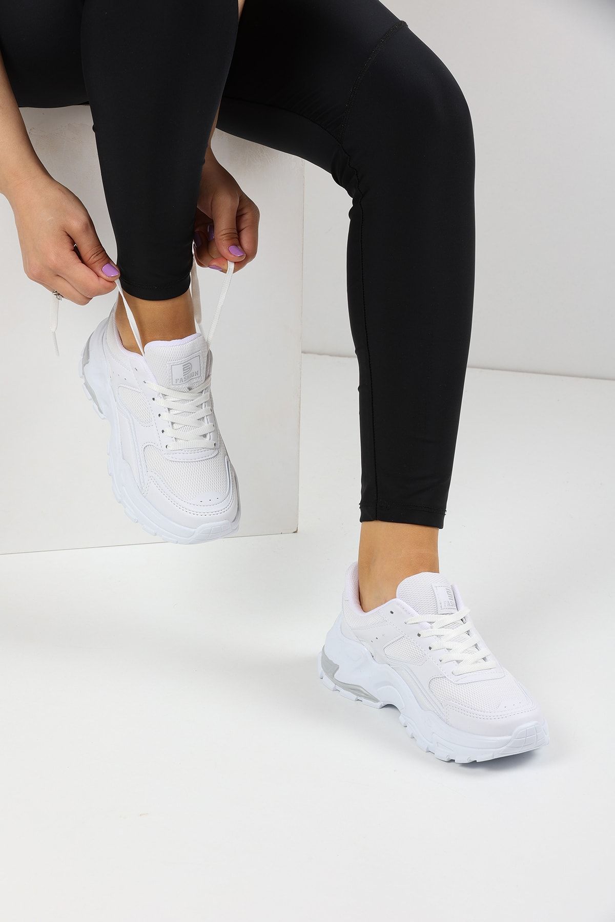 Women's Sneaker 0150