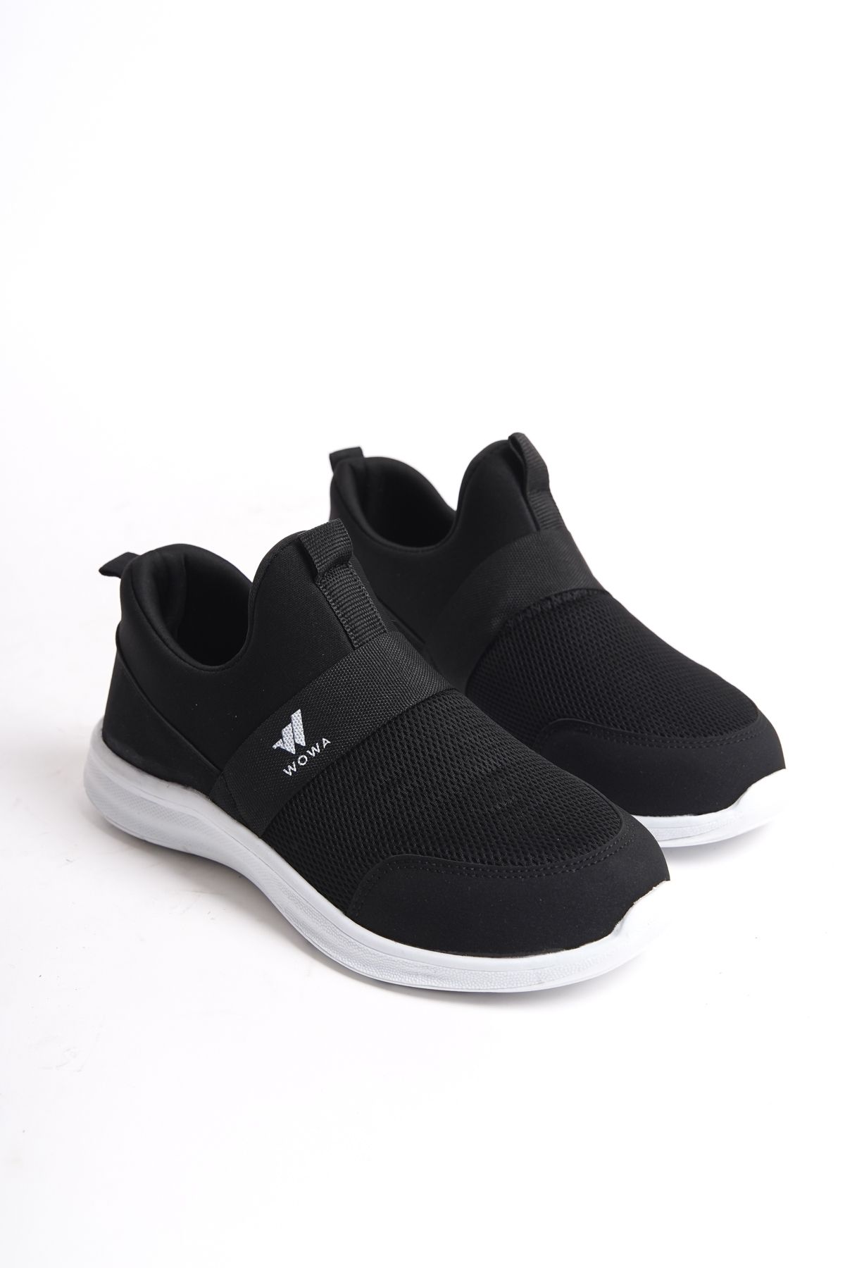 Black and White Women's Elastic Sneaker FT01