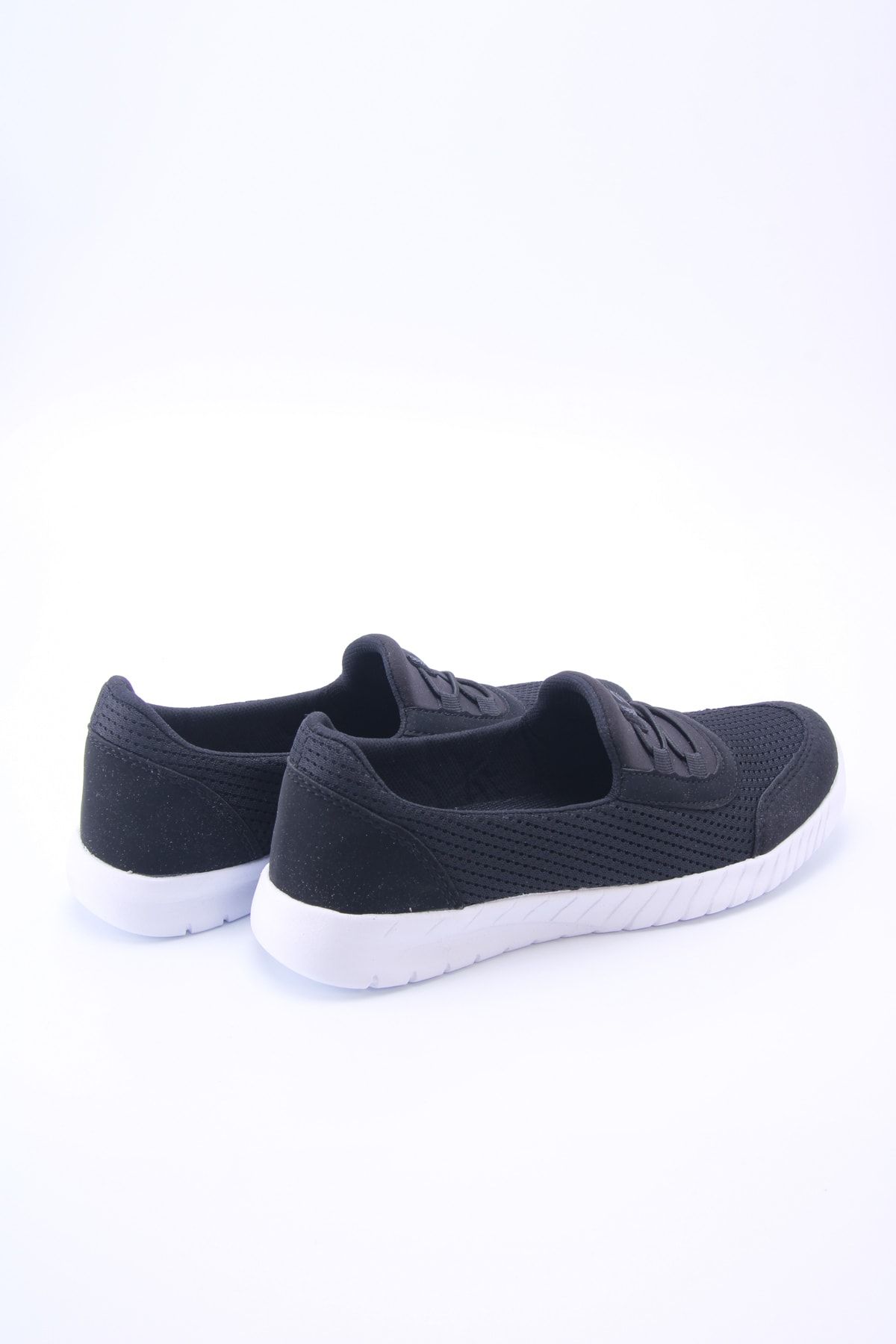 Black and White Women's Babet 7122