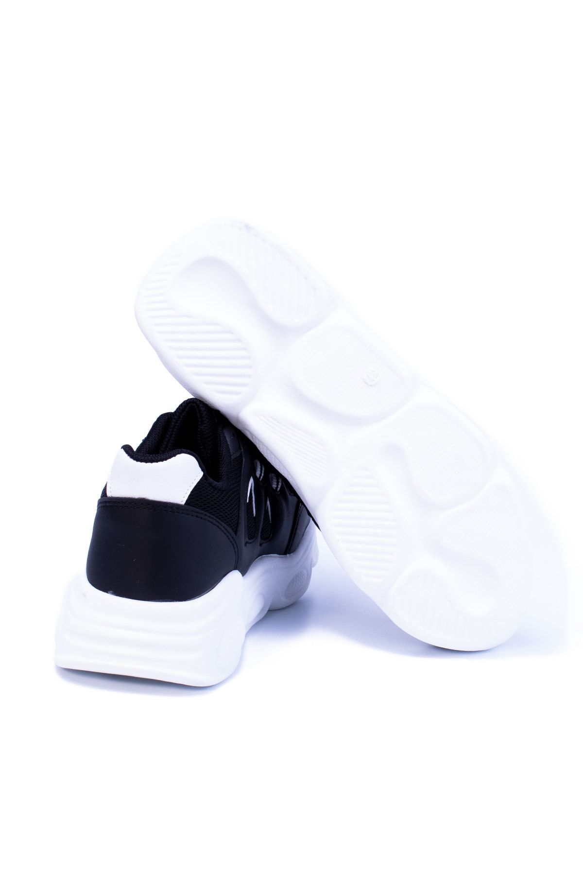 Black and White Women's Sneaker 0144