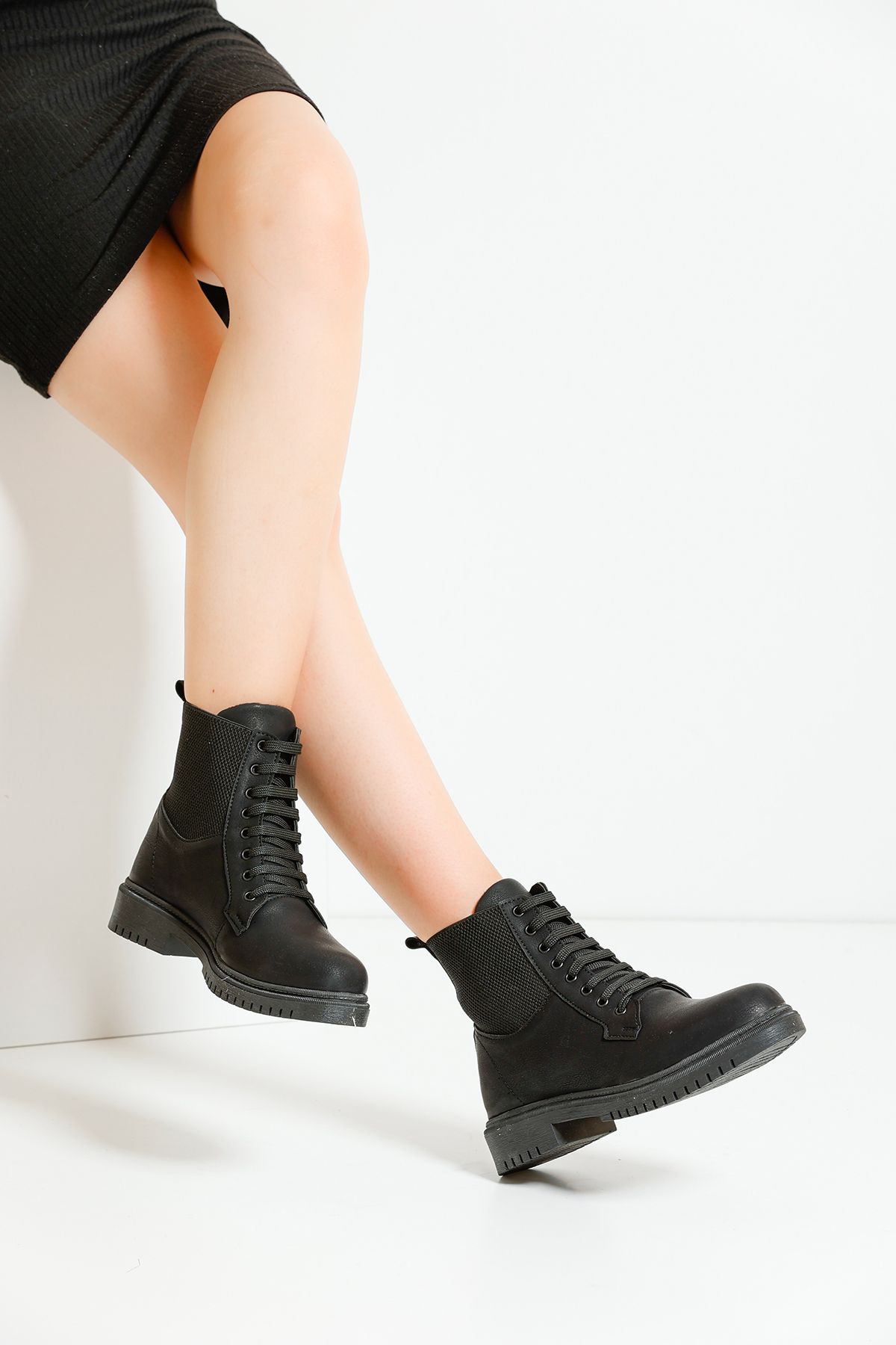 Black Skin Women's Boots PTK014