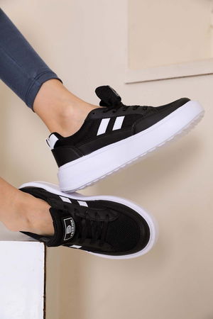 Black and White Women's Sneaker 0151