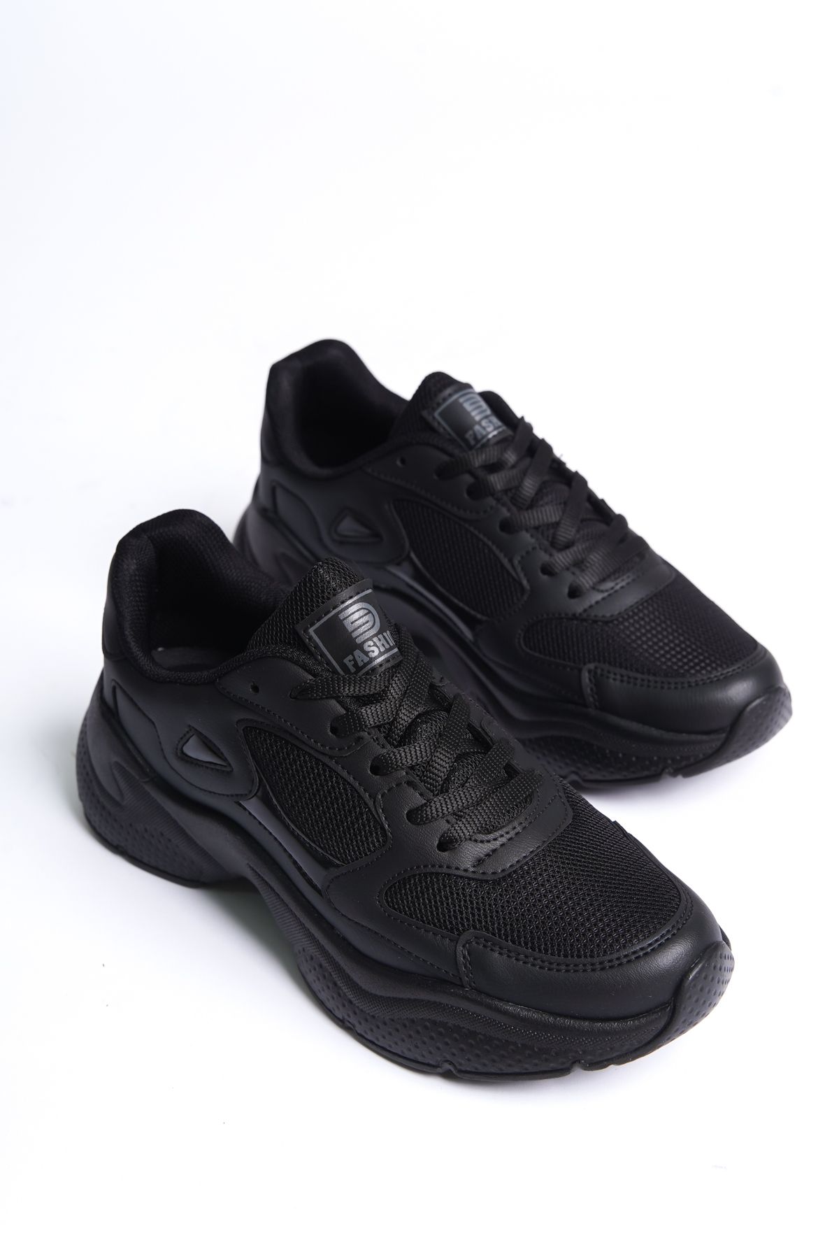 Black Women's Sneaker 0152