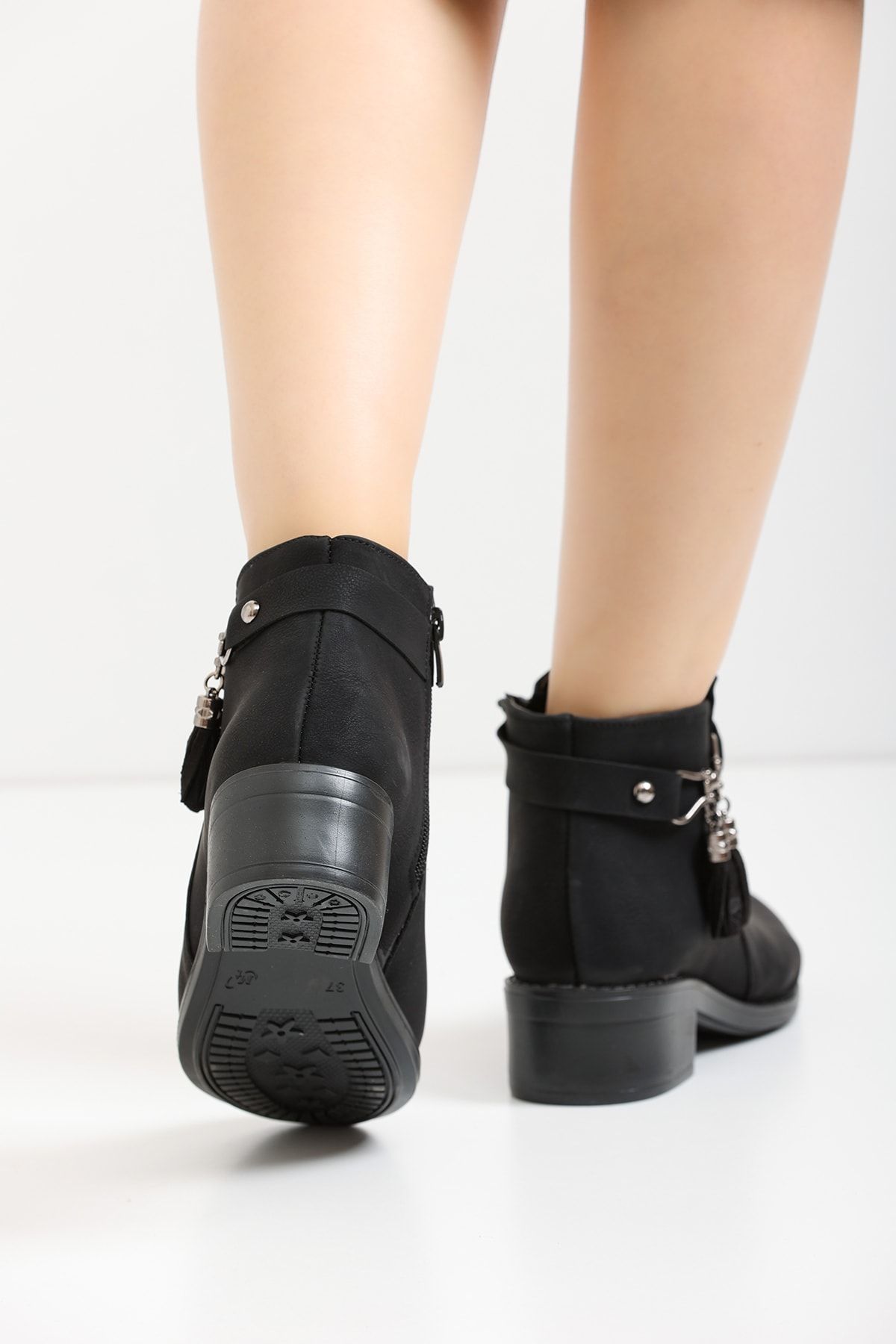 Black Matte Women Boots S07