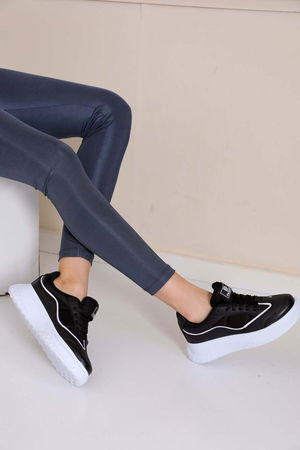 Women's Sneaker 0153