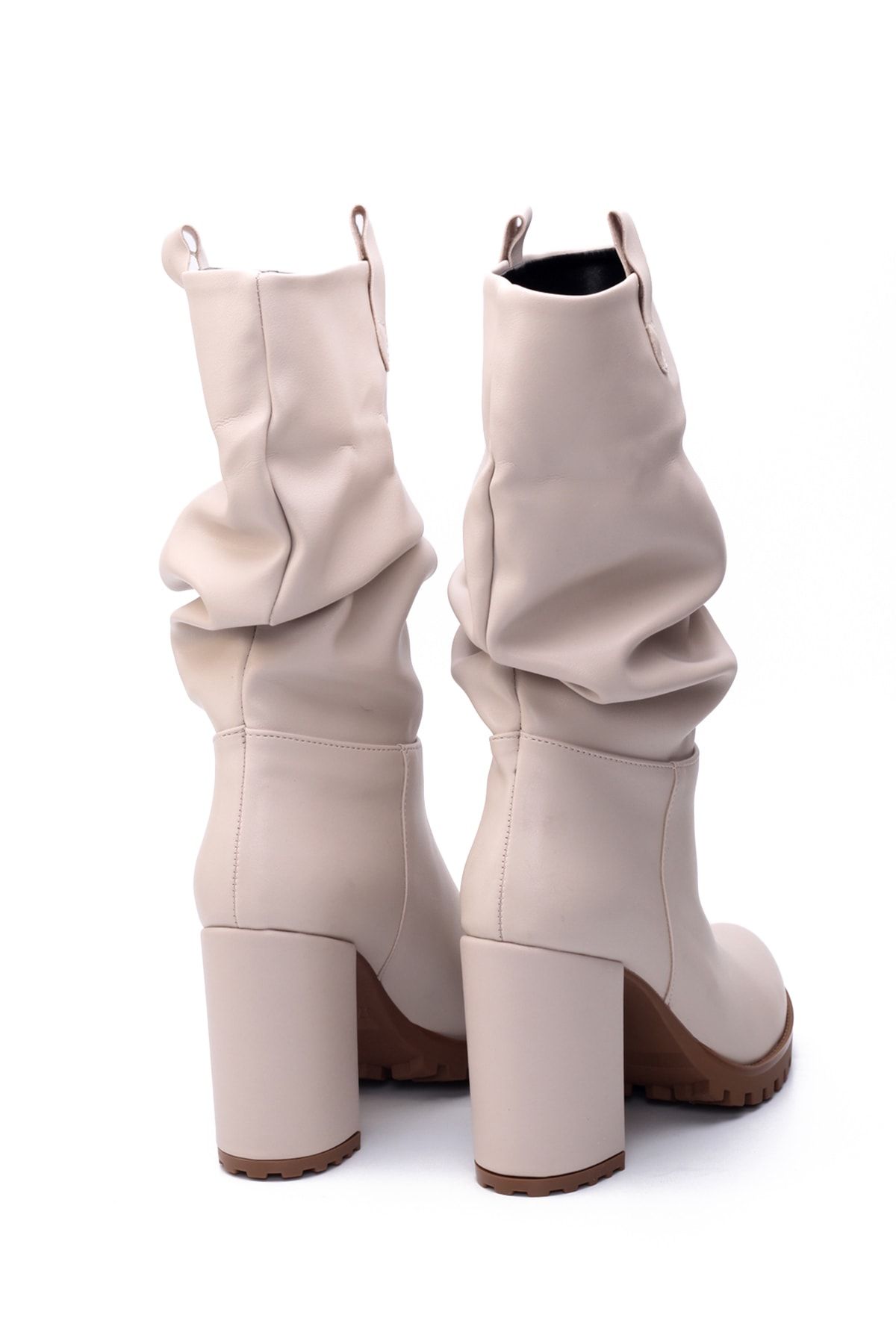 Beige Women's Boots with Shirred Heels 136