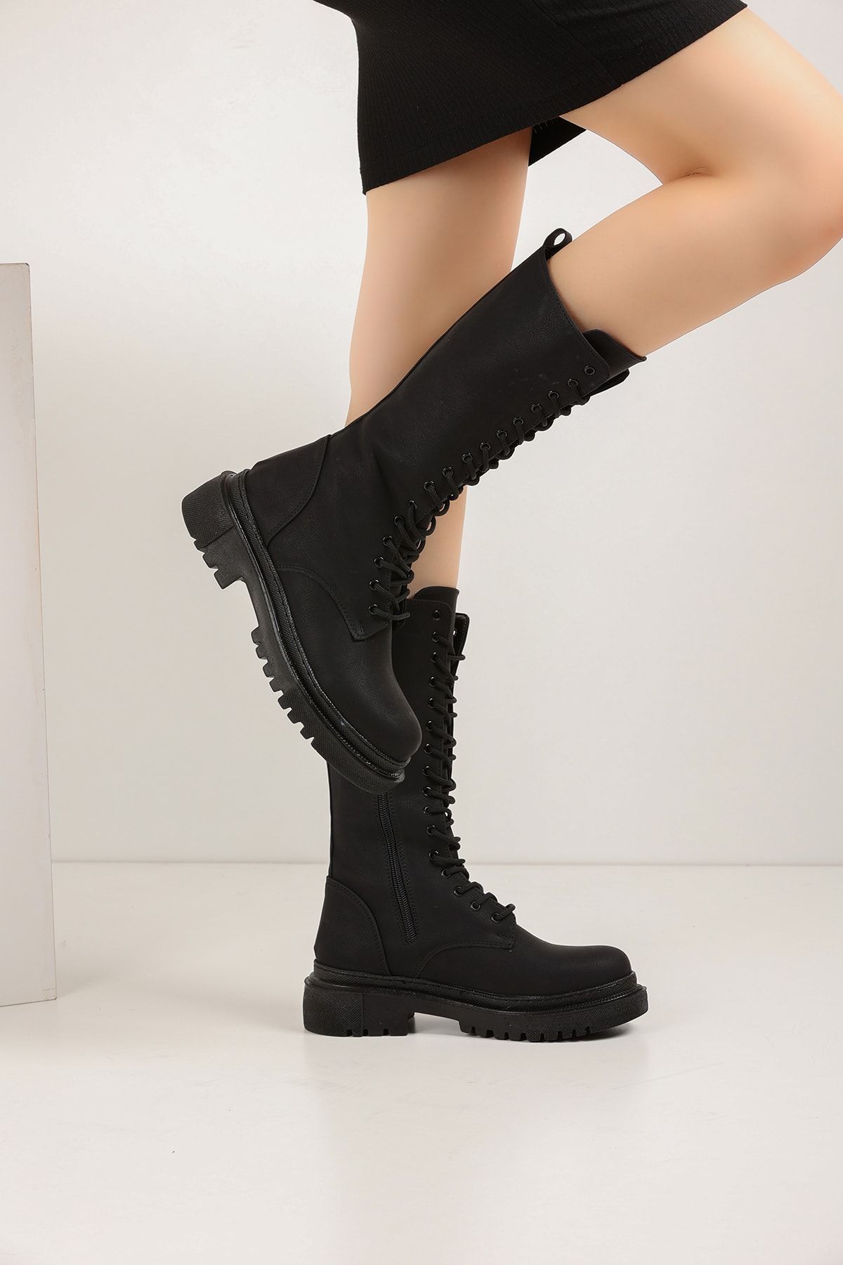 Black Matte Women's Boots K44