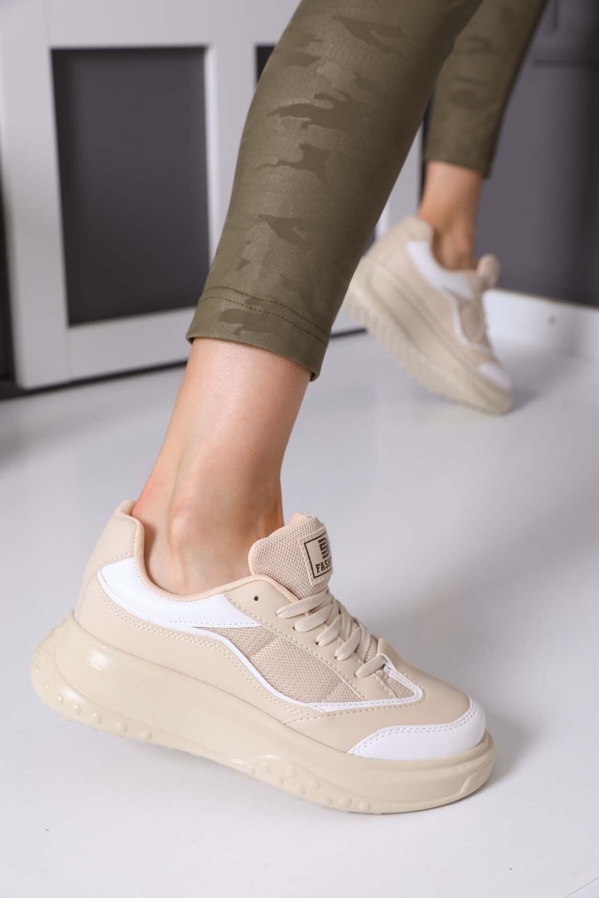 Nude Women's Sneaker 0153