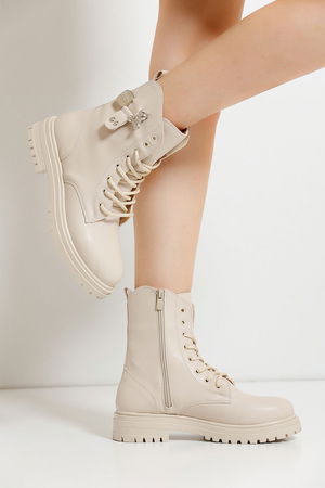 Cream Women's Buckle Boots P260