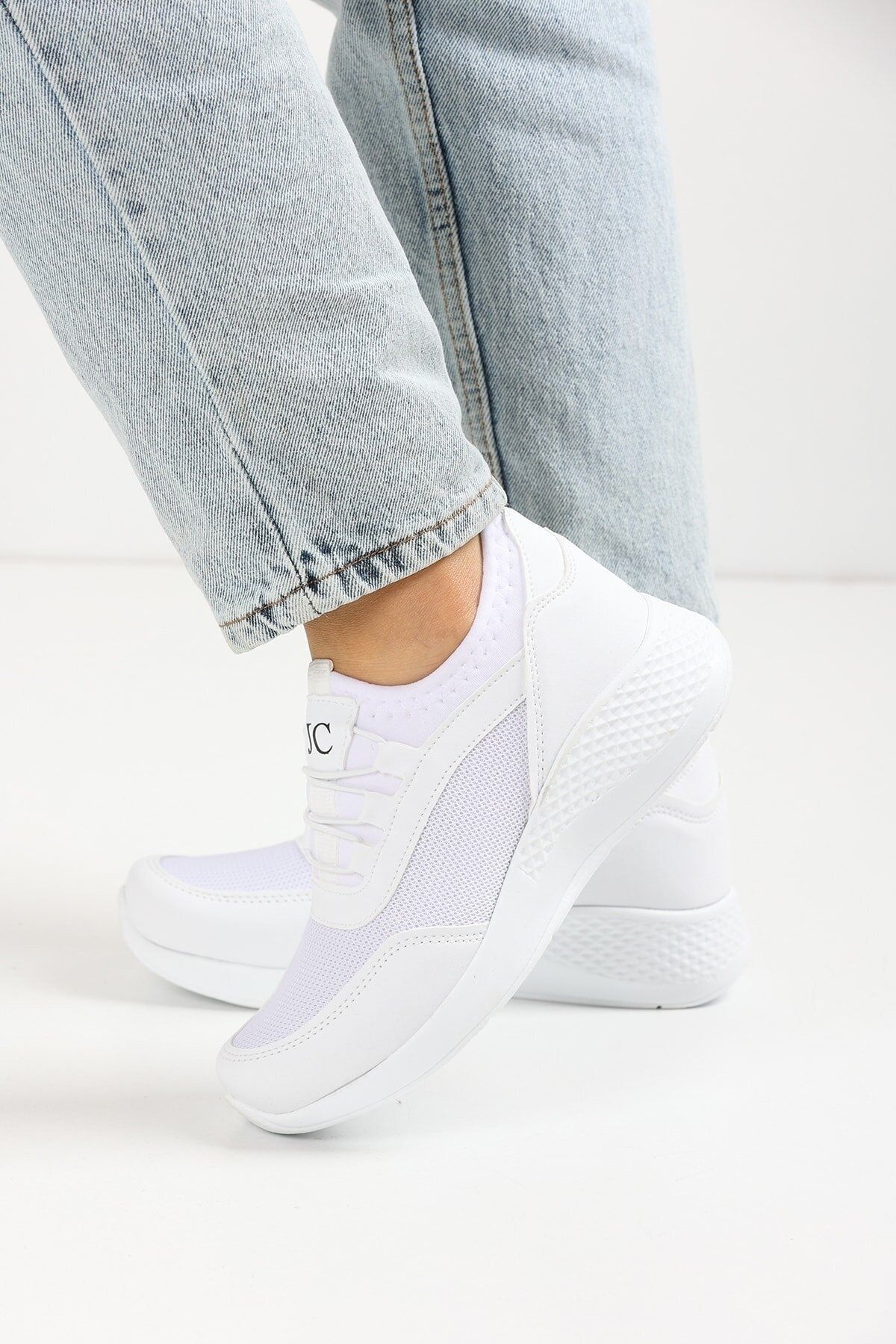 White Women's Sneaker 3005