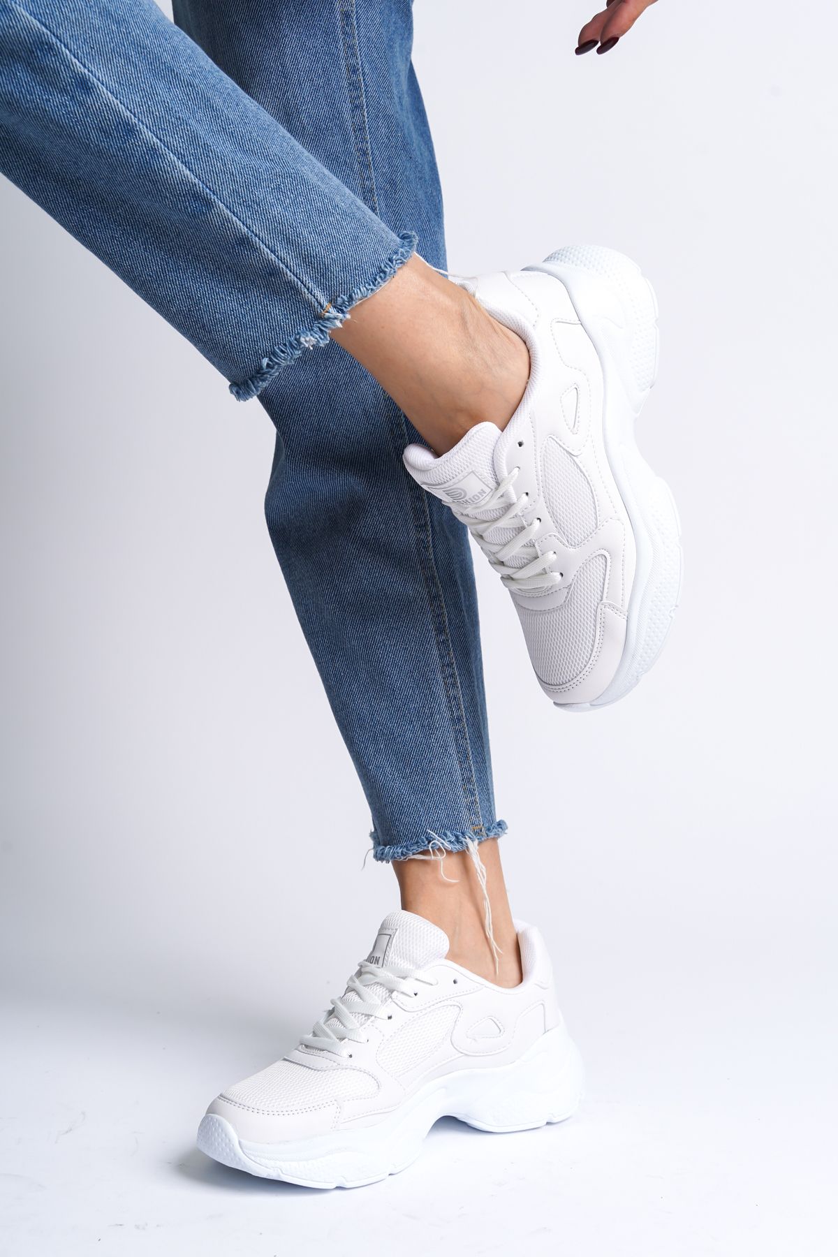 White Women's Sneaker 0152