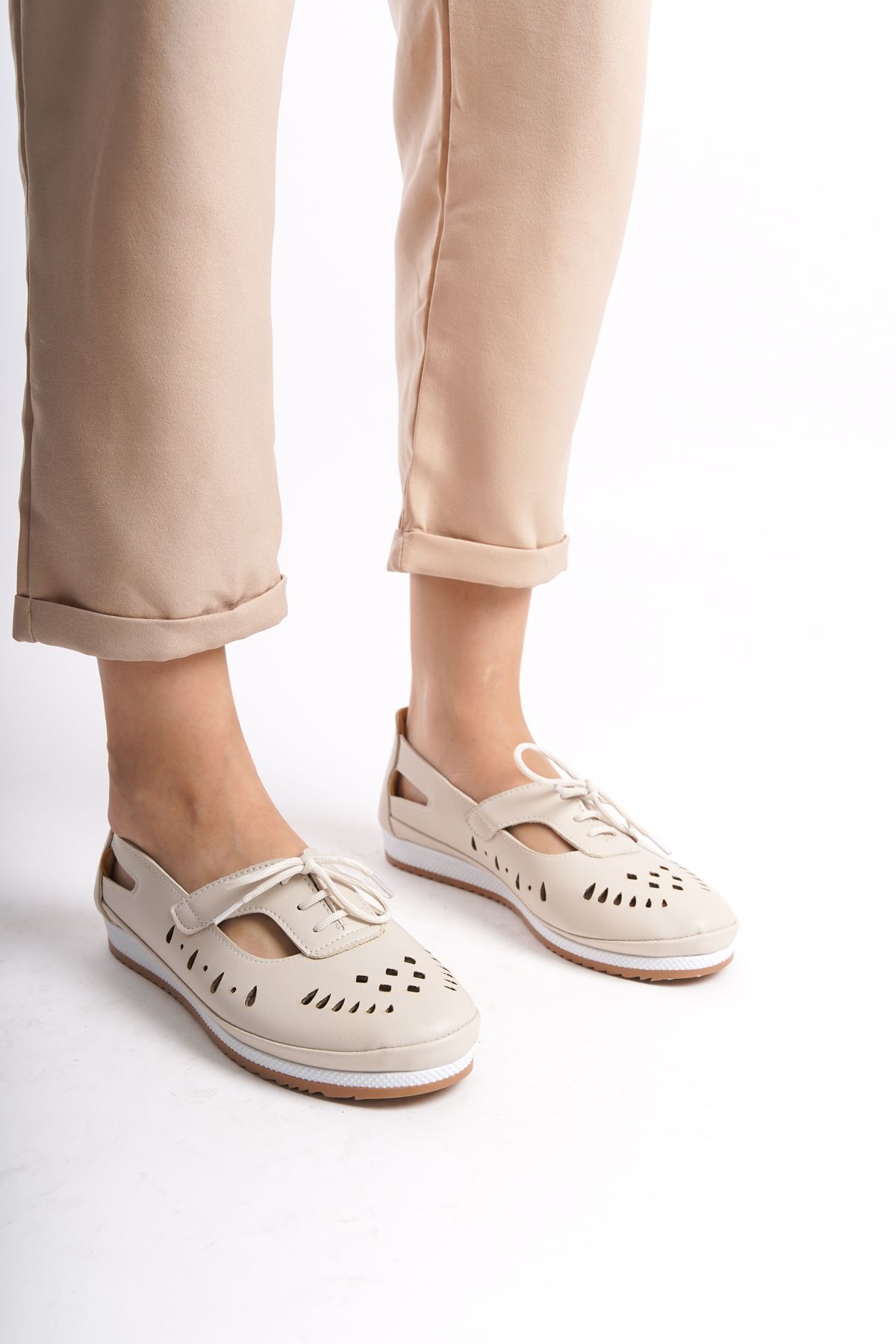 Beige Women's Babet AYT105