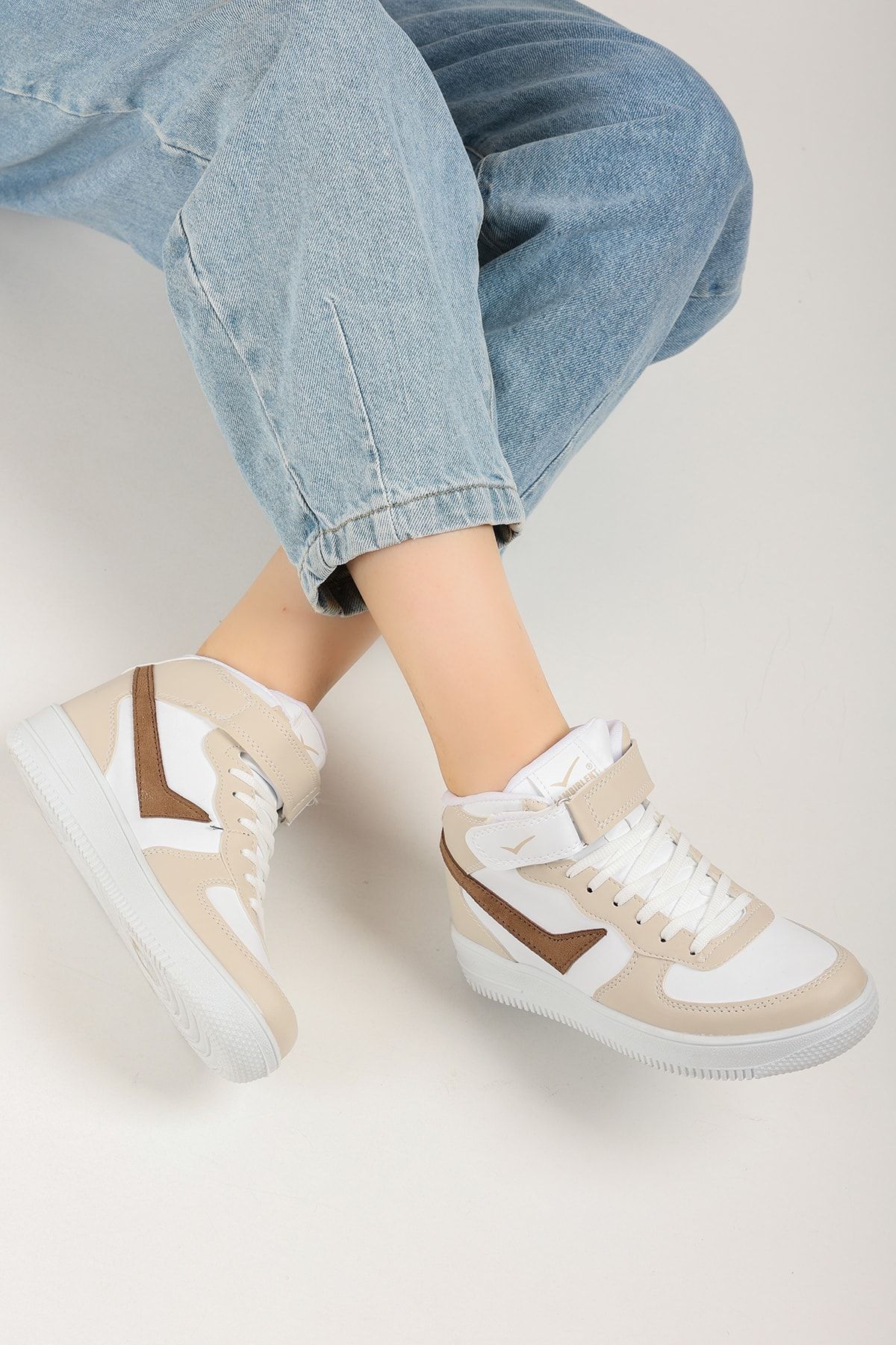 White Nude Unisex Sneakers 2185