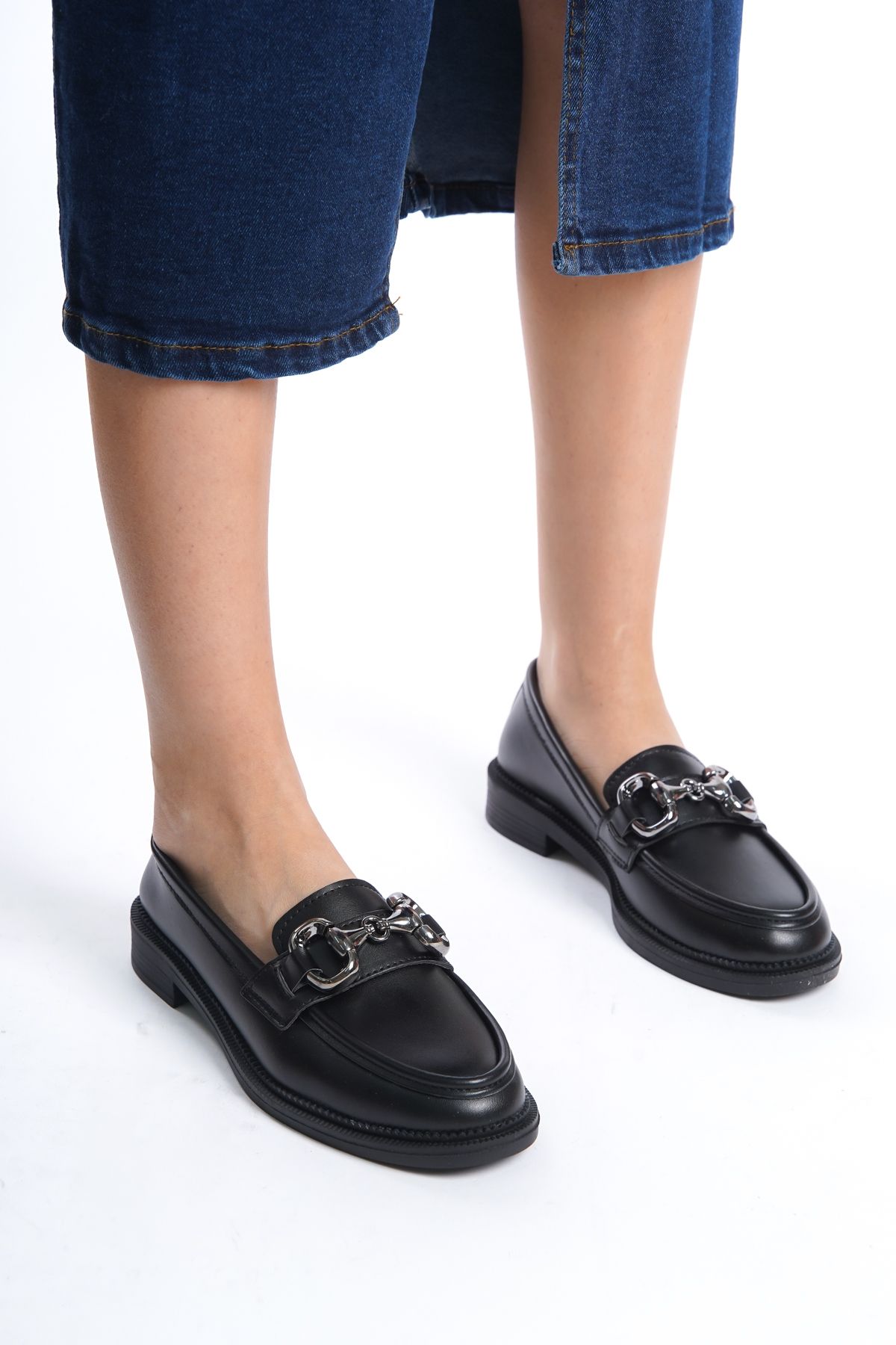 Black Skin Women's Buckle Casual Loafer K68