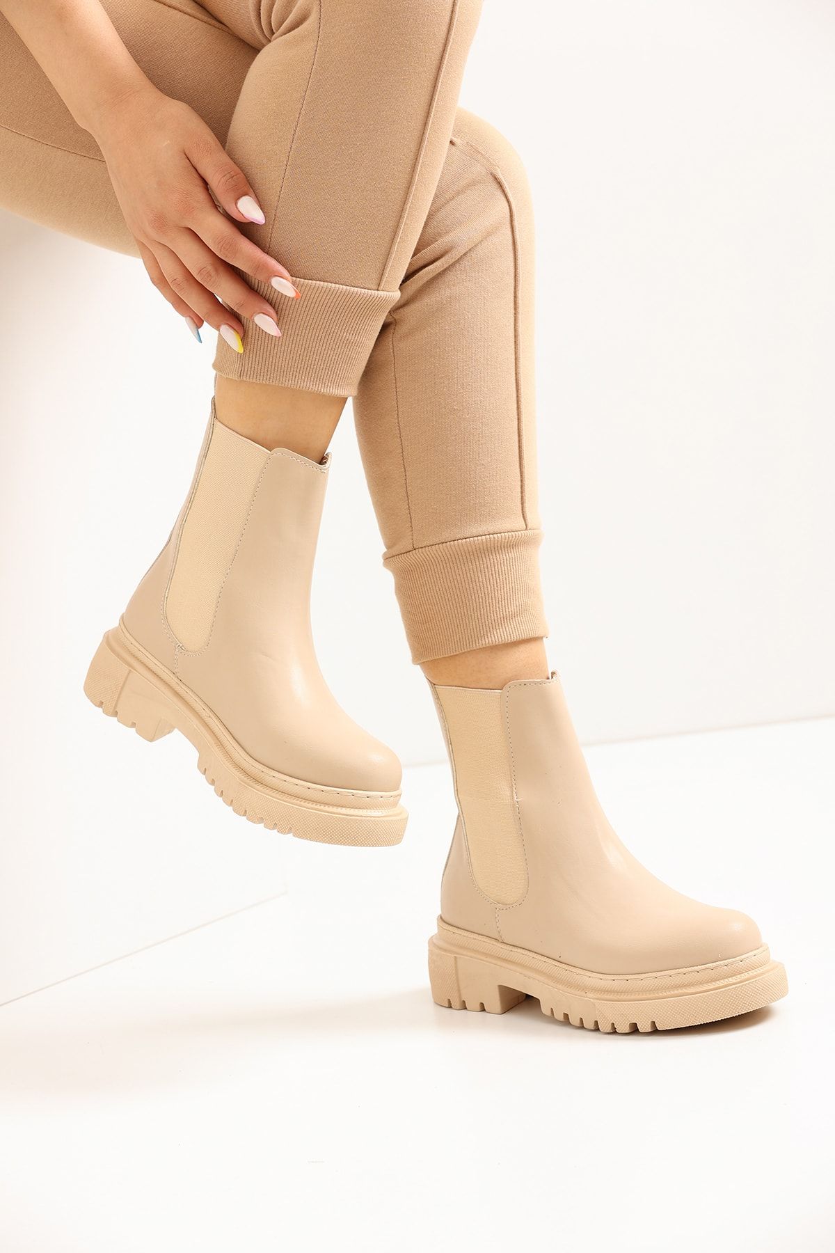 Beige Women's Boots K43