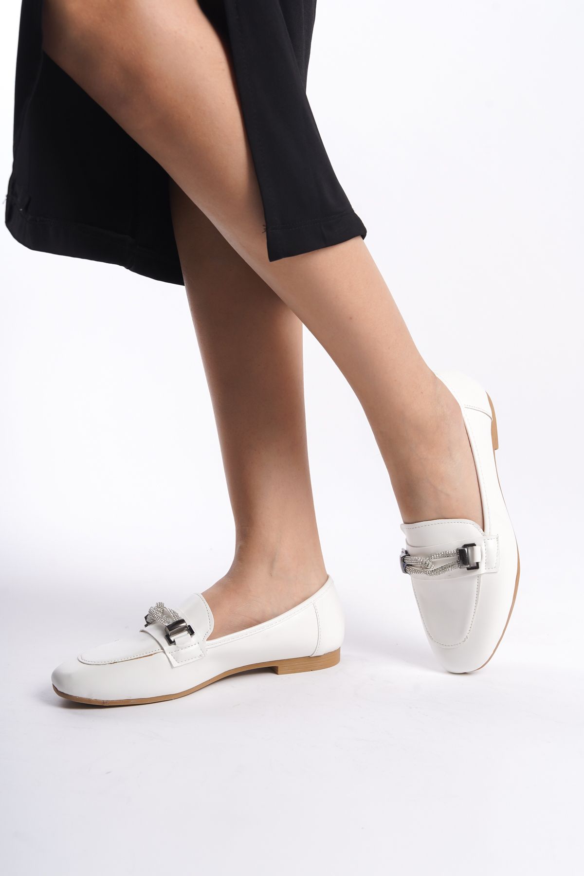 White Women's Casual Comfortable Silvery Buckle Casual Classic Shoes Babet B29