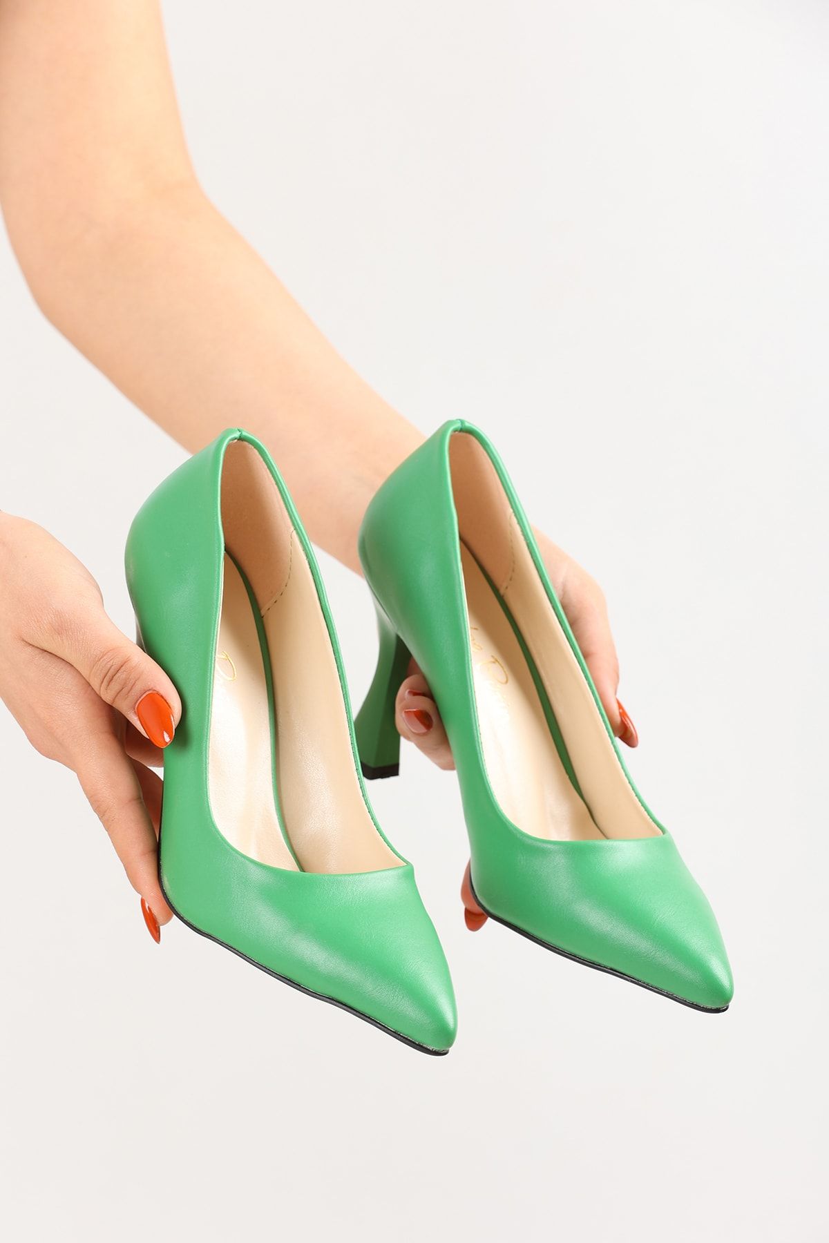 Green Women's Classic Heeled Shoes 2706