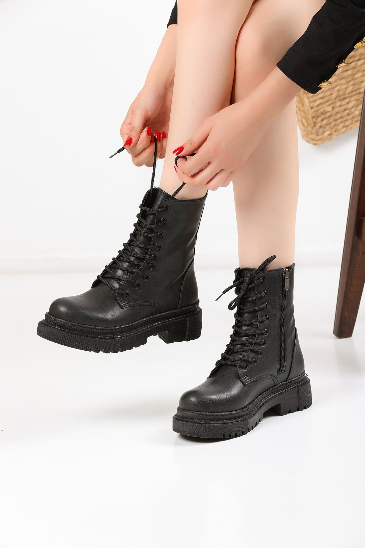 Black Women's Boots 2155