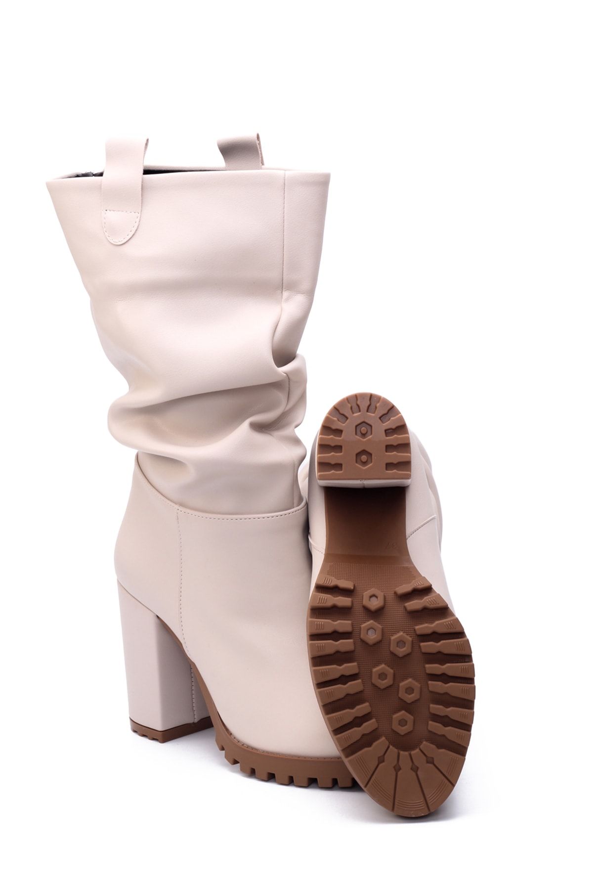 Beige Women's Boots with Shirred Heels 136