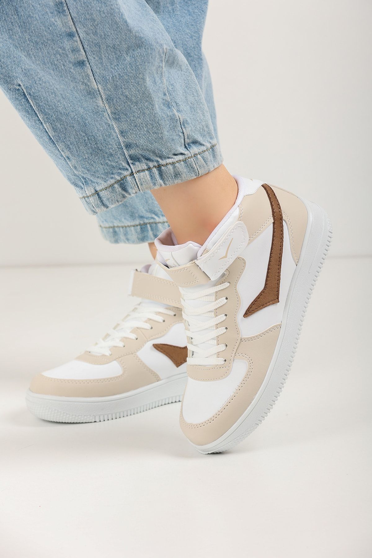 White Nude Unisex Sneakers 2185