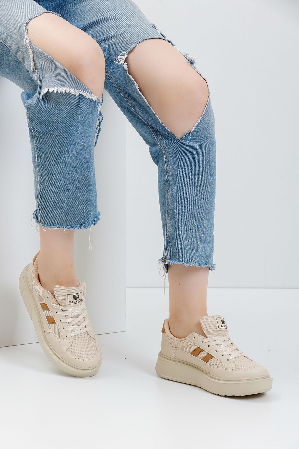 Beige Women's Sneaker 0151