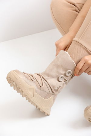 Beige Women's Boot 501