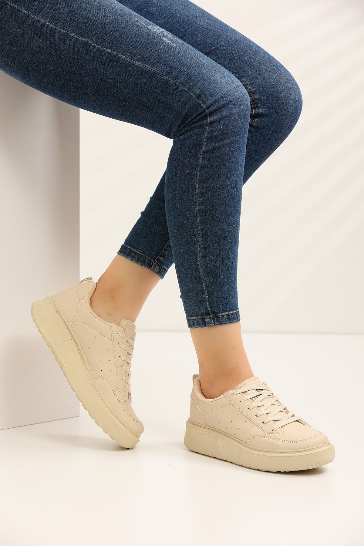 Beige Women's Sneaker 0148