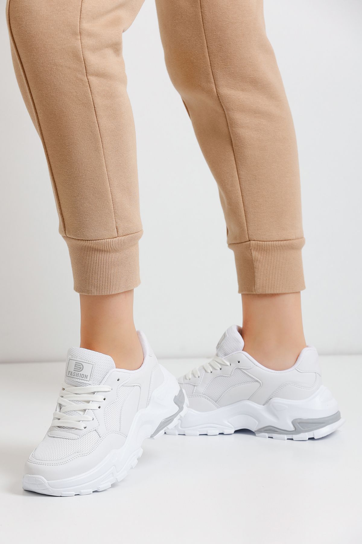 White Women's Sneaker 0159