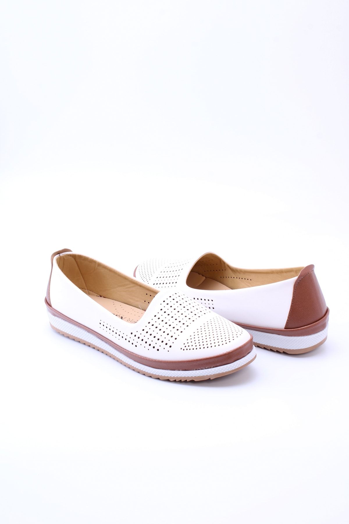 White Women's Babet 7016