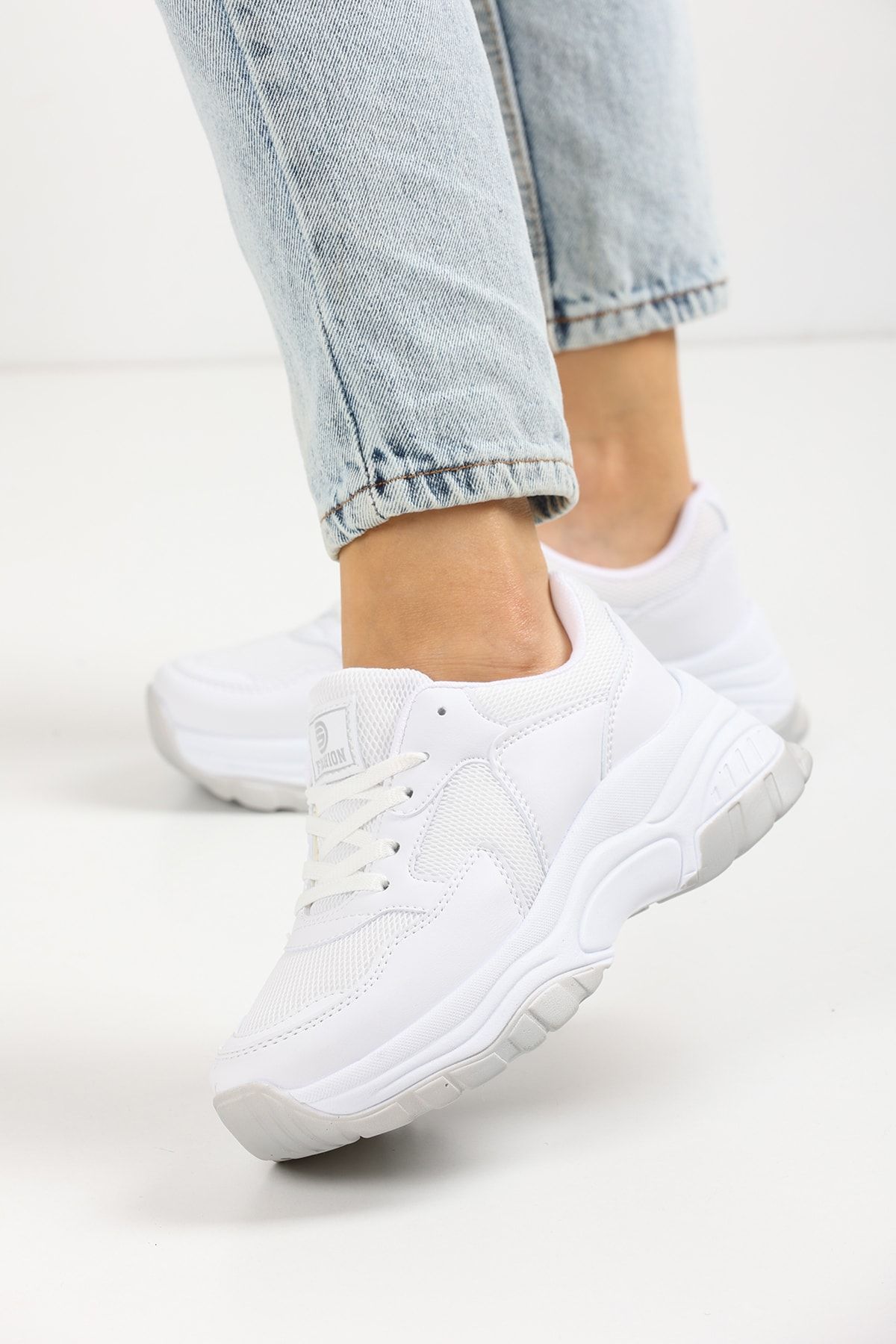 White Women's Sneaker 0140