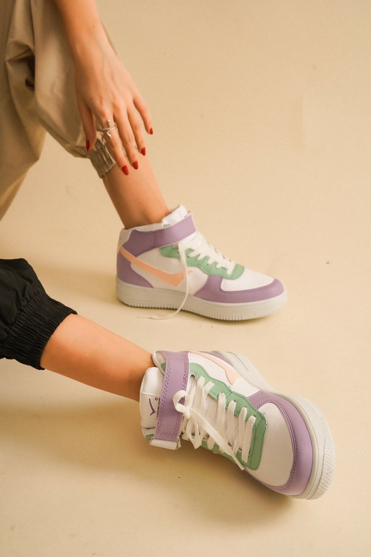 White Lilac Unisex Sneakers 2185