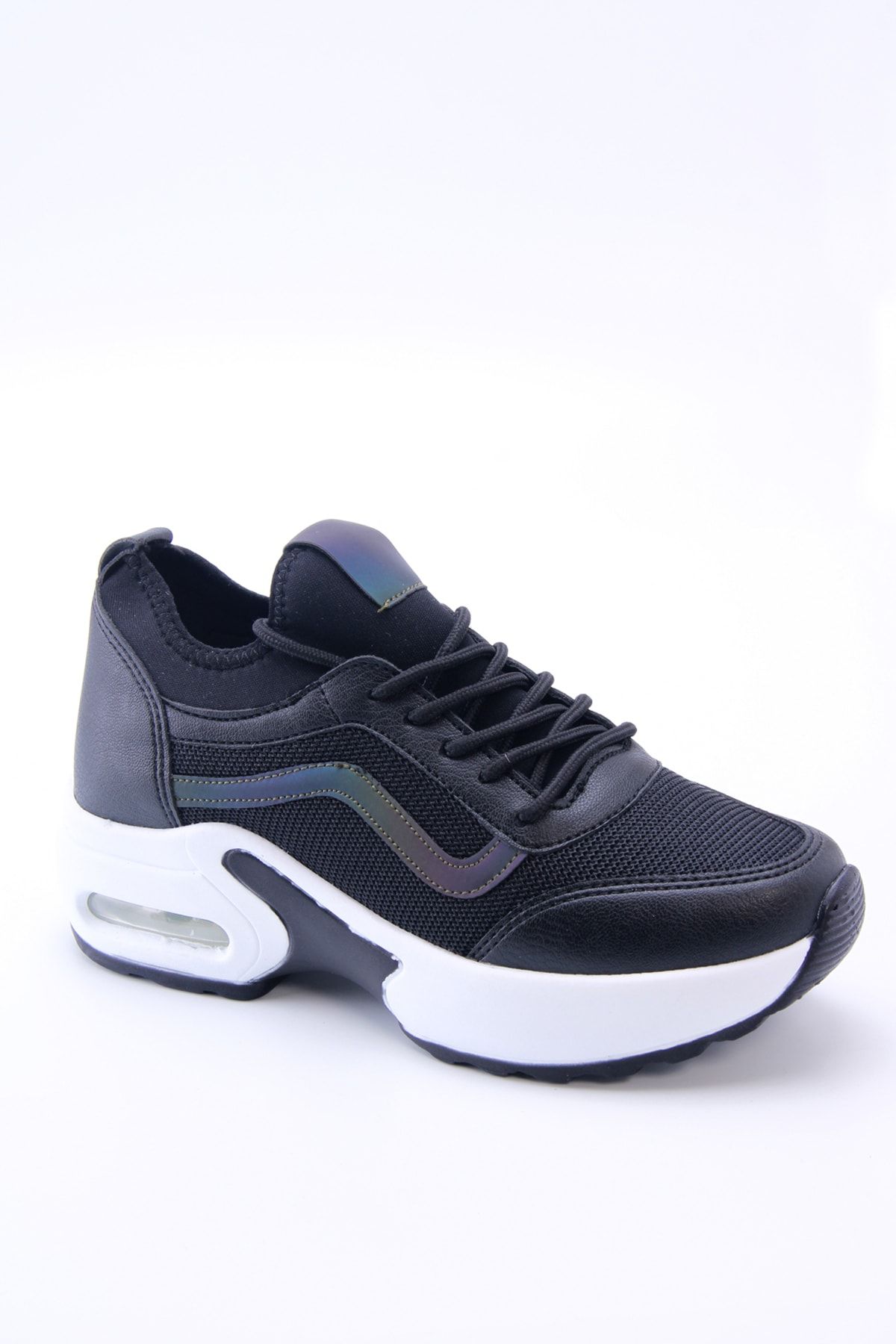 Black and White Women's Sneaker 7110