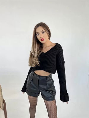 3921 Sweater V-Neck Crop-black