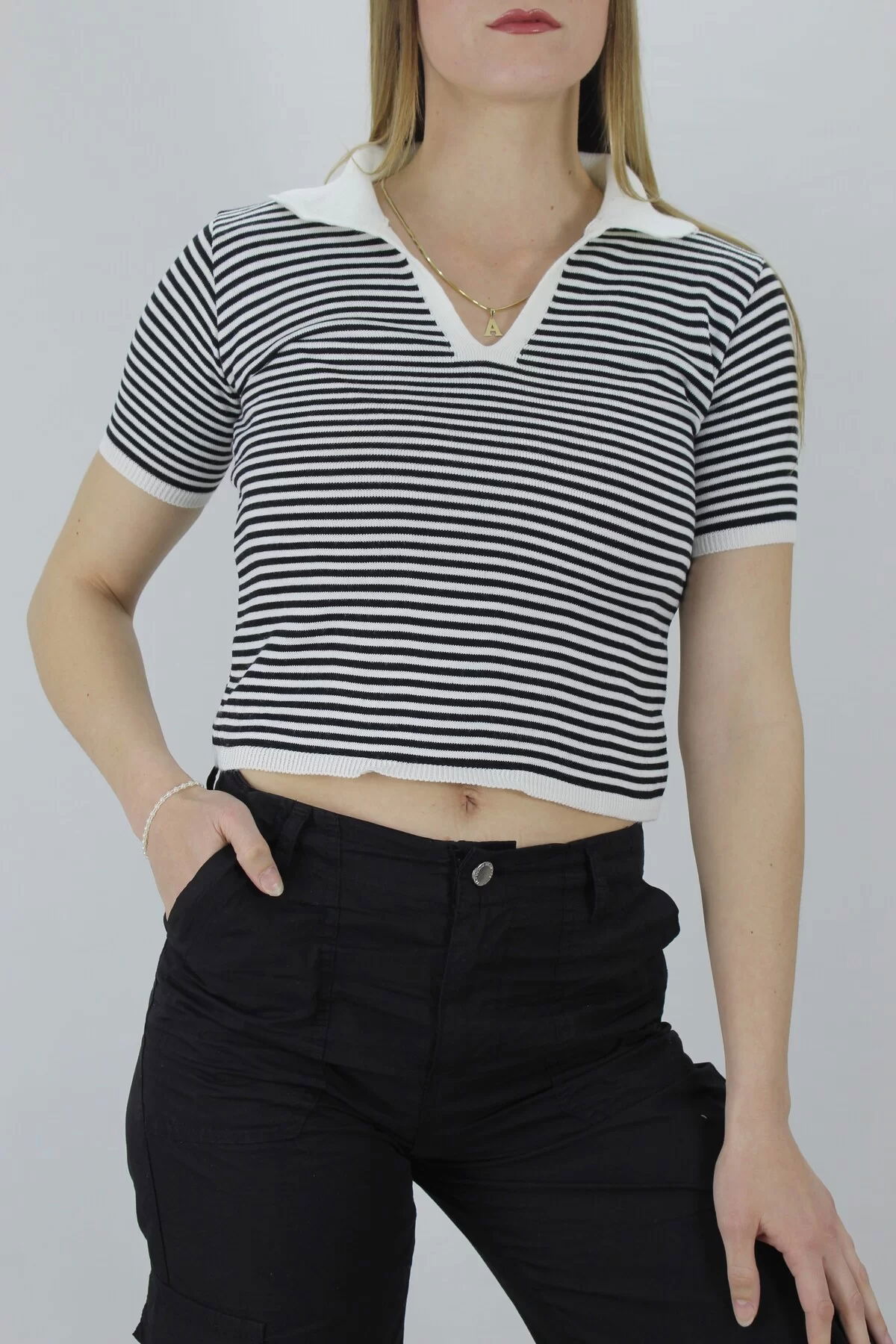 Polo Collar Striped T-Shirt Black - 140.055