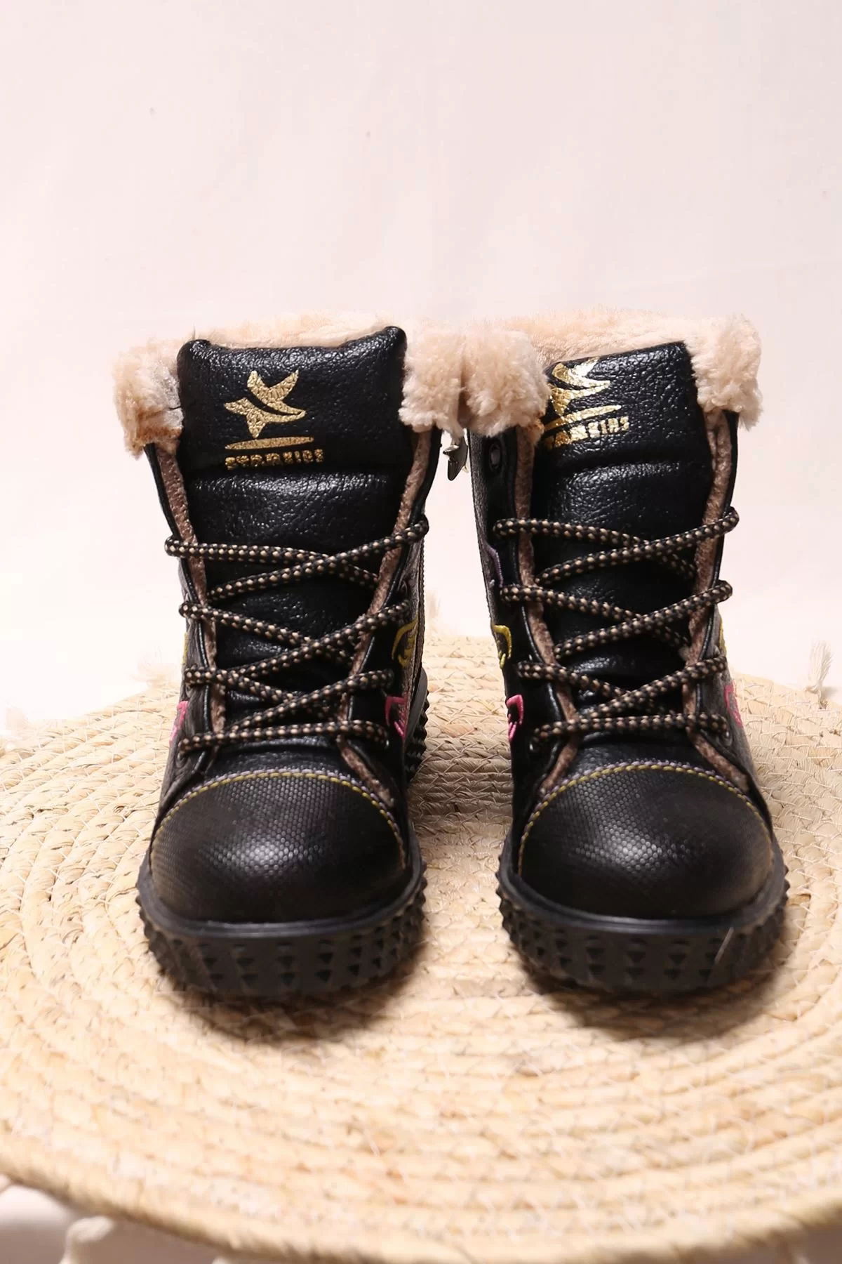 Laced Children's Boots Black - 2323.264.