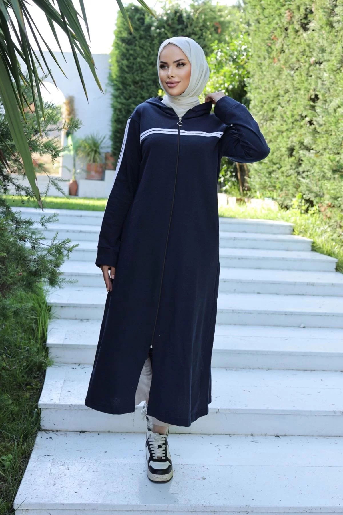 Striped Abaya Navy Blue - 20339.1778.