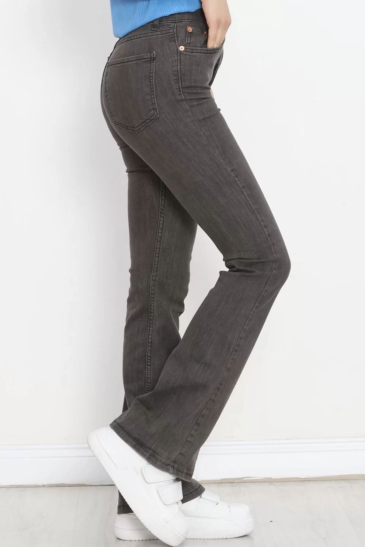 Flared Jeans Hakitint - 18688.1431.