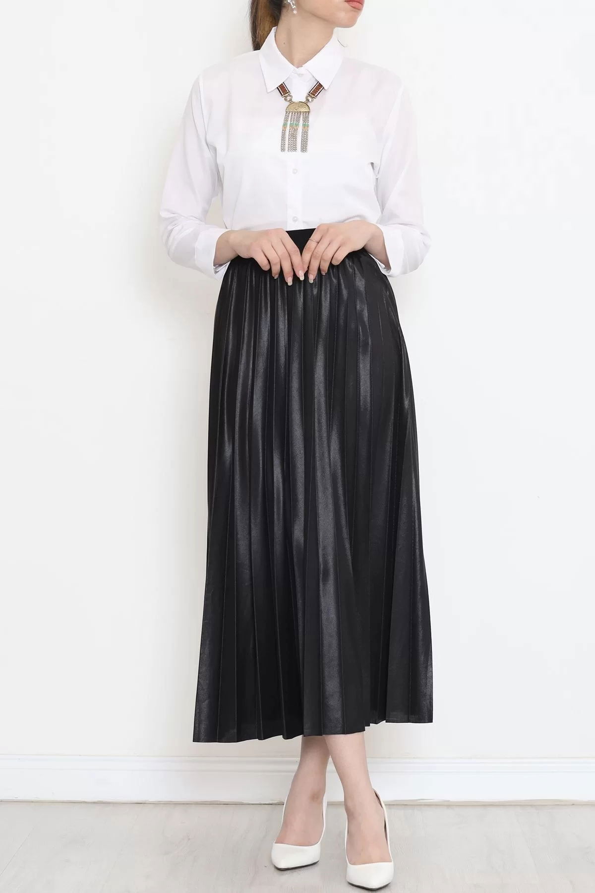 Pleated Skirt Black - 152425.1778.